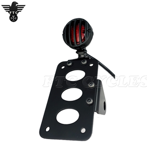 Montage latéral de <span class=keywords><strong>Plaque</strong></span> D'<span class=keywords><strong>immatriculation</strong></span> De Moto Grillé Feu Arrière pour Harley Motos Personnalisées - Product Image 1