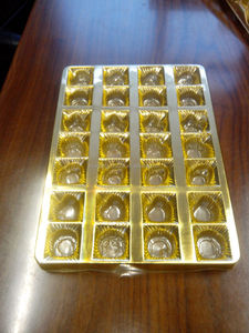 Customized Golden Chocolate/Cake Plastic Blister Packing Tray/Box Container