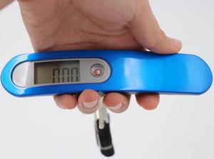2018 nouveaux produits 110lb promotionnel numérique personnel portable manuel bagages poids échelle - Product Image 2
