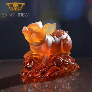 Décoration Feng Shui du Nouvel An 2024, figurine de cochon en cristal Liuli sculpté en <span class=keywords><strong>ambre</strong></span> <span class=keywords><strong>Saint</strong></span>-View - Product Image 3