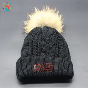 Groothandel Ontwerp Pompom Beanie Gebreide Pom Pom Hoed Fleece Gevoerde Vrouwen Faux Bont Effen Mutsen Hoeden