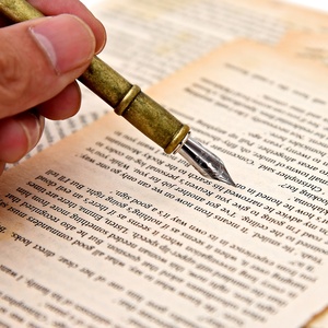 Pronto per la spedizione Retro Caratteristica Quill Dip Penna <span class=keywords><strong>Set</strong></span> Penna Cooper Pennino Calligrafia Scrittura Della Penna del Regalo <span class=keywords><strong>Set</strong></span> con il Basamento - Product Image 4