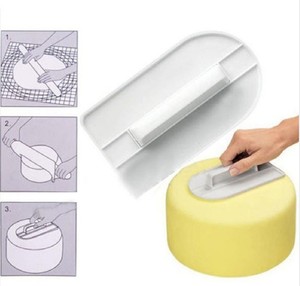 Cây Vét Bột Bánh Ngọt Bằng Nhựa Bán Chạy Làm Mềm Bánh Kem Mềm Mịn Hơn - Product Image 5