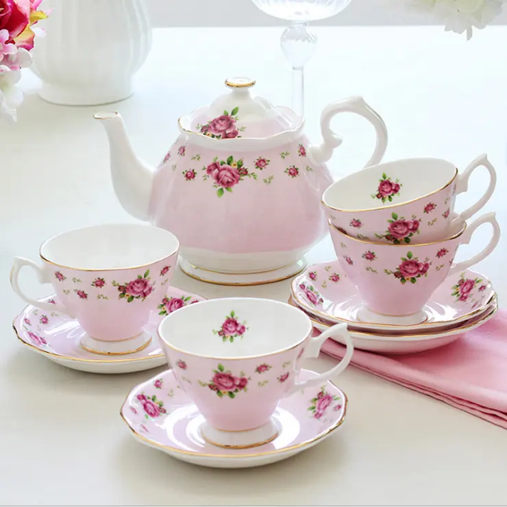 Venta al por mayor porcelana real Rosa país Rosa calcomanía hueso fino China taza de té y suacer para la venta