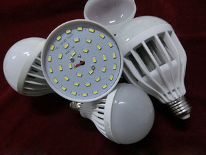 770lm alto brillo niza calidad smd 5730 niza irradiando led 7 w bulbos de plástico - Product Image 5