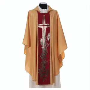 Chasuble gothique en tissu brocart clergé imprimé
