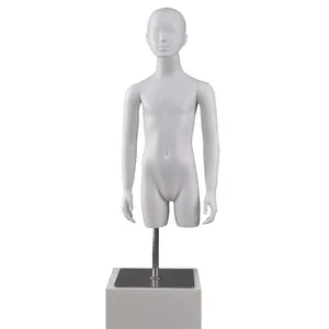 La mitad del cuerpo de los niños adolescente niño torso maniquí maniquíes