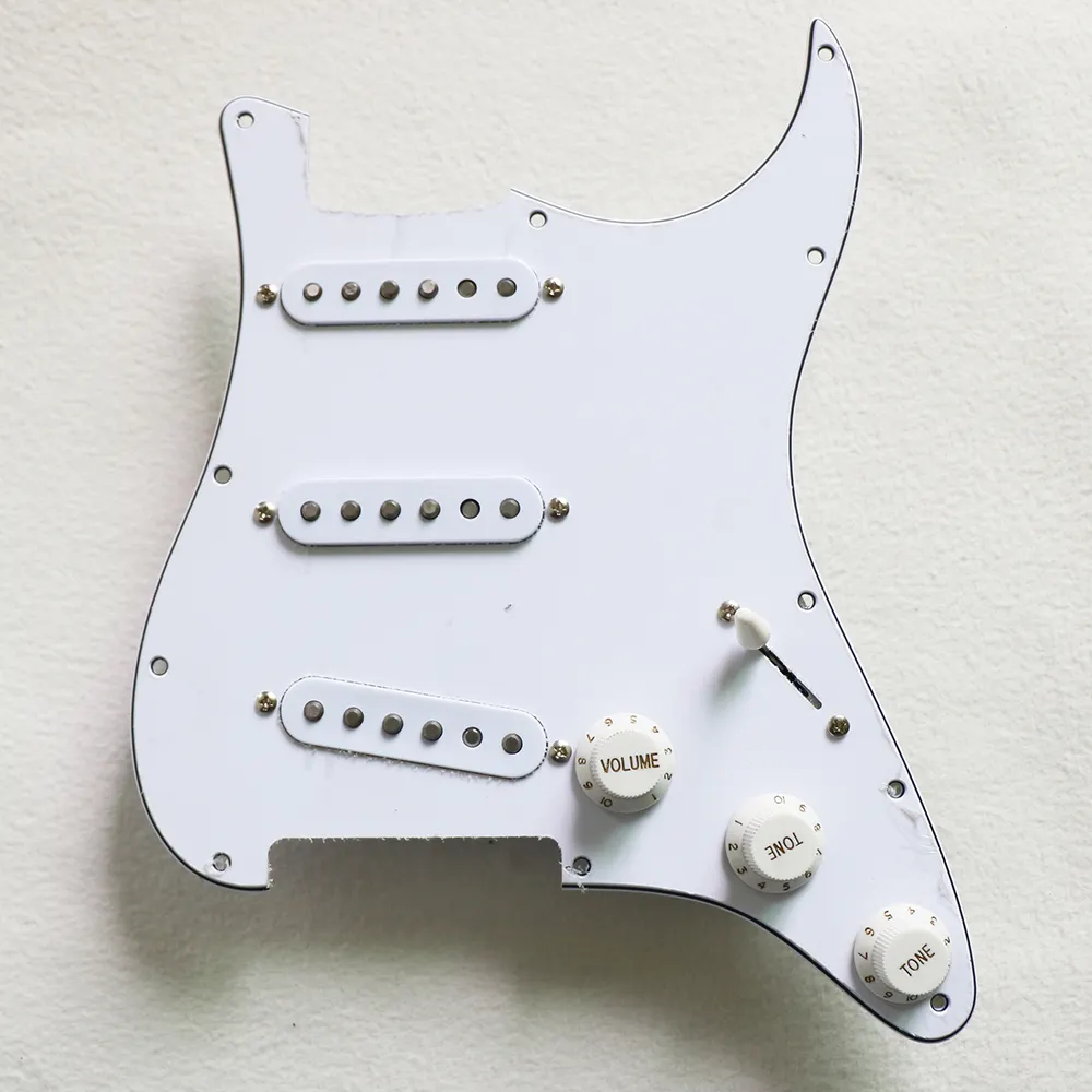 SSS Wired Guitar Pickguard with Quality DS53 Single Coil Pickups for ST Electric Guitar