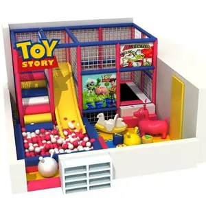 Thema Van Speelgoedverhaal Amusement Apparatuur Plastic Binnenspeeltuin Kinderballenbad Met Trampoline & Glijbaan