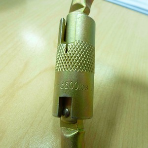 ผู้ผลิตคาราไบเนอร์เหล็ก OEM/ODM จากไต้หวัน รับน้ำหนักได้ 22kN ขนาด 17 มม. ได้รับการรับรองมาตรฐาน CE EN 362 - Product Image 4