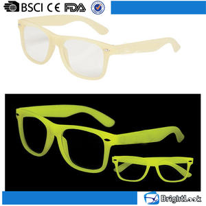 Glow In The Dark Frame Logotipo Personalizado Óculos CE UV400 óculos de Sol Brilham No Escuro, Night Club óculos - Product Image 2