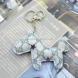Offre Spéciale Souvenir De Mode PU CHEVAL en forme de gland en <span class=keywords><strong>cuir</strong></span> <span class=keywords><strong>porte</strong></span>-<span class=keywords><strong>clés</strong></span> pour <span class=keywords><strong>clés</strong></span> de voiture - Product Image 2