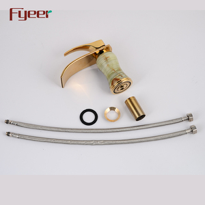 Nuovo Rubinetto da Bagno Fyeer alla Moda con Effetto Cascata, Rubinetto Dorato per Lavabo in Marmo - Product Image 4
