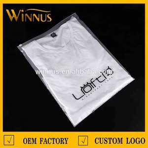 ถุงพลาสติกซิปล็อคพิมพ์โลโก้ตามสั่งราคาถูกสำหรับเสื้อยืด เสื้อผ้า และบรรจุภัณฑ์เสื้อผ้า - Product Image 6