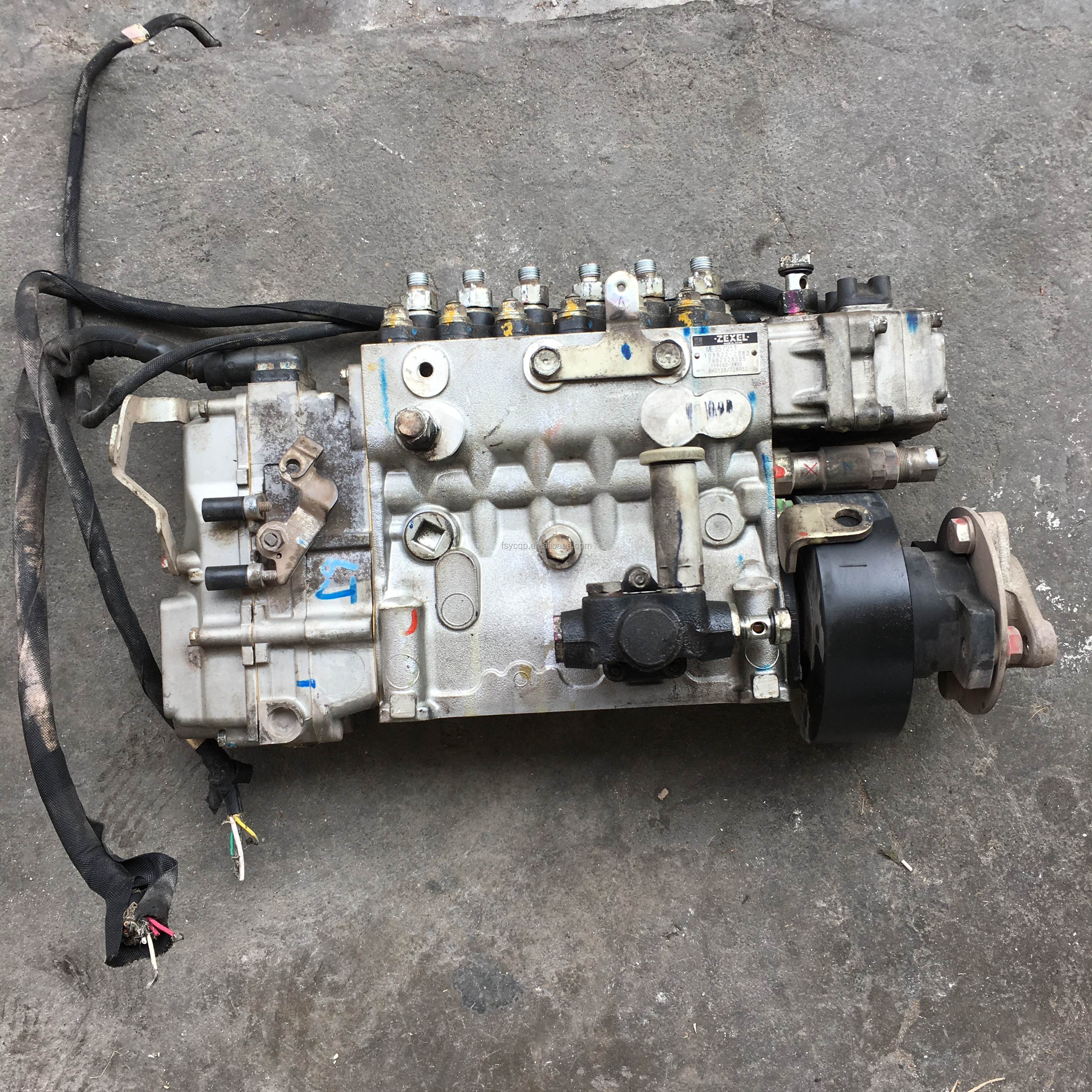 三菱ふそう 6D24T ME357251 ディーゼル燃料噴射ポンプ 新品 108622
