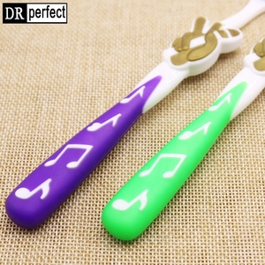 Cepillo de Dientes con Cerdas PBT Ultra Suaves y Mango Largo de Plástico para Uso Doméstico en Adultos - Product Image 2
