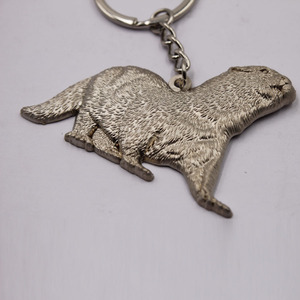 <span class=keywords><strong>Porte</strong></span>-clés en alliage de zinc écologique de conception animée en 3D en forme de <span class=keywords><strong>loutre</strong></span> de rivière, de castor et de <span class=keywords><strong>loutre</strong></span>, pour souvenirs de zoo, fabriqué aux États-Unis, en Amérique du Nord - Product Image 4