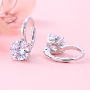 POLIVA Boucles <span class=keywords><strong>d</strong></span>'oreilles solitaires en zircon cubique avec <span class=keywords><strong>diamant</strong></span> unique Boucles <span class=keywords><strong>d</strong></span>'oreilles en argent sterling S925 avec serrure française de Guangzhou, Chine - Product Image 3