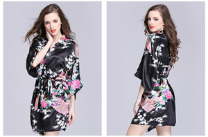 ชุดนอนผ้าไหมระบายอากาศลำลองผู้หญิง - Product Image 4