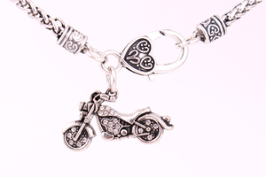 नई शैली लटकन गहने गुंडा शैली मोटरसाइकिल किशोरी हार - Product Image 5