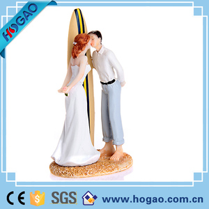 Statuetta in resina europea torta nuziale in ritorno regali di san valentino souvenir di nozze - Product Image 4
