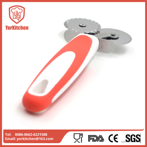 Nuevo diseño ecológico ronda de acero inoxidable de doble rueda cortador de <span class=keywords><strong>pizza</strong></span> - Product Image 2