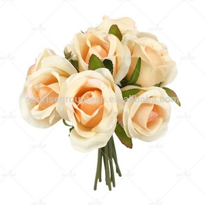 ISEVIAN <span class=keywords><strong>ramo</strong></span> <span class=keywords><strong>de</strong></span> <span class=keywords><strong>rosas</strong></span> <span class=keywords><strong>de</strong></span> flores artificiales para <span class=keywords><strong>novia</strong></span> <span class=keywords><strong>de</strong></span> alta calidad con 9 cabezas <span class=keywords><strong>de</strong></span> flores - Product Image 5