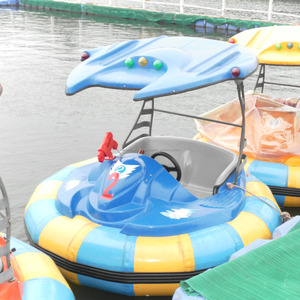 Funciona Con Pilas <span class=keywords><strong>del</strong></span> Cabrito Eléctrico Barco Barcos de Choque Para <span class=keywords><strong>Piscina</strong></span> de Agua - Product Image 1