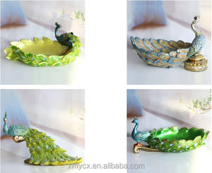 Tượng Con Công Thủ Công Bằng Nhựa Chất Lượng Cao - Product Image 6