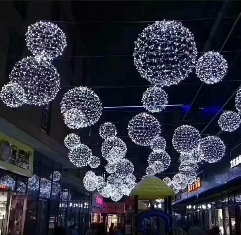 Grandes guirlandes lumineuses à led de festival, lumières de boule de noël d'extérieur personnalisées