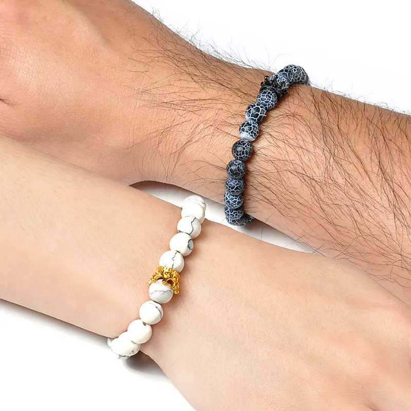 F130 8ミリメートルNatural Stone Beads Trendy Valentine Rhinestone Fancy Lovers Charm Crown KingとQueen Friendship Bracelets