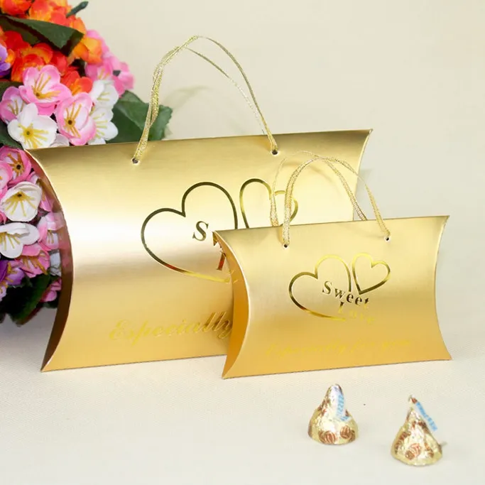 Özel tasarım lüks altın kağıt yastık ambalaj kutuları dize ile perakende düğün favor şeker ambalaj kutusu