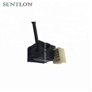 OE #<span class=keywords><strong>25560</strong></span>-15G05 (RHD) Giá Bán Buôn Công Tắc Kết Hợp OEM Công Tắc Báo Rẽ Cho Nissan 720 BIGM - Product Image 3