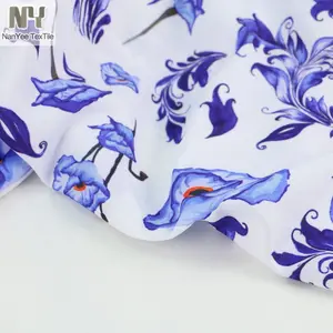 Nanyee Textiel Blauw En Wit Porselein Vintage Bloemen Stof Door De Werf