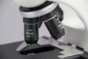 OPTO-EDU A12.1303-M 사중 Nosepiece 임상 광학 현미경 - Product Image 2