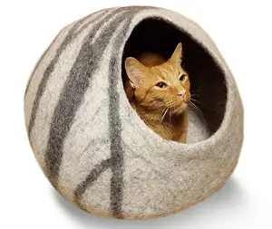 Grotte de chat en feutre chaud et écologique en peluche d'intérieur - Product Image 1