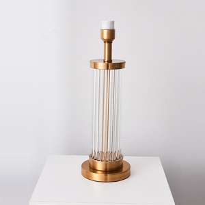 Hotelslaapkamer Nordic Moderne Glazen Tafellamp Met Metalen En Glazen Voet Met Lampenkap Glazen Tafellamp - Product Image 6