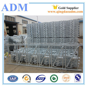 แท่นกั้นวัวพร้อมที่ให้อาหารแบบล็อค - Product Image 6