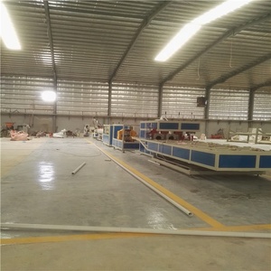 Vendita calda di buona qualità oem tubo in pvc <span class=keywords><strong>belling</strong></span> che fa la macchina con il migliore prezzo linea di estrusione - Product Image 2