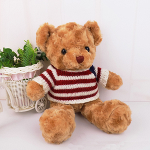 Orsacchiotto Morbido in Peluche con Maglione a Righe Rosse e Bianche, Disponibile in 2 Colori - Product Image 4