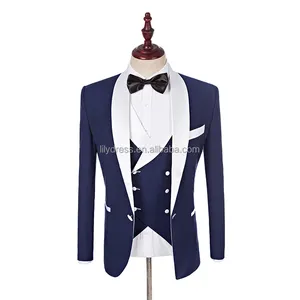 2022 Groomsmen su misura scialle bianco risvolto smoking dello sposo abiti da uomo blu matrimonio Best Man Blazer (giacca pantaloni gilet papillon)