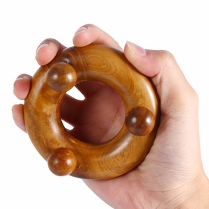 Rodillo de madera de cuatro ruedas para coche, herramienta de masaje de mano relajante, reflexología facial, terapia corporal, masajeador facial - Product Image 1