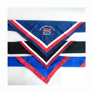Pañuelos triangulares de escote para niños al por mayor con parche de logotipo TC, pañuelos de escote bordados para niños, pañuelos de escote para <span class=keywords><strong>scouts</strong></span>. - Product Image 1