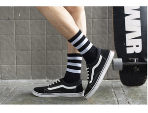 Trường Thiết Kế Terry Đệm Vớ Thoáng Khí Cotton Biểu Tượng Tùy Chỉnh Vớ Thể Thao Ba Sọc Nén Crew Vớ - Product Image 5