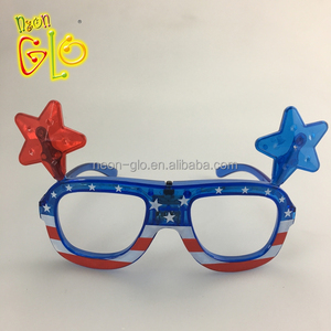 Night Party Lampeggiante Bicchieri di Plastica LED Occhiali Da Sole Stella per 4th of July - Product Image 3
