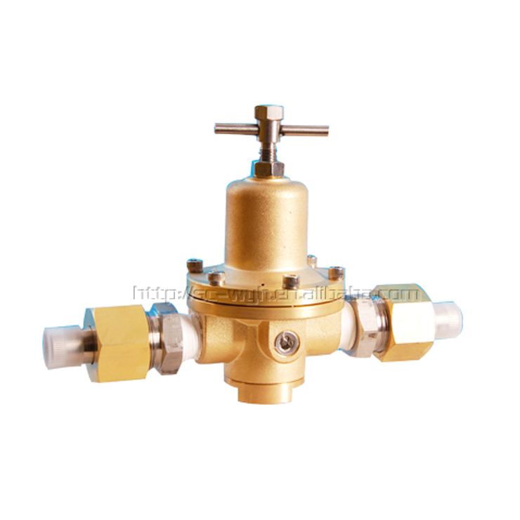 Клапан регулирования давления для резервуара для жидкого природного газа