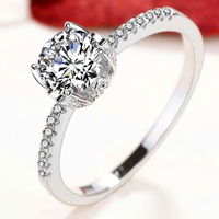Huitan — bague de mariage classique en forme de couronne pour femmes, couleur argent, strass complet, bijou à la mode,