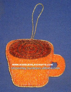 ของตกแต่งต้นคริสต์มาสสไตล์คริสเตียน งานปักด้วยมือสุดพิเศษ รูปทรงถ้วย สีส้ม ประดับด้วยลูกปัดและงานปักดิ้นทอง สำหรับทุกฤดูกาล - Product Image 1