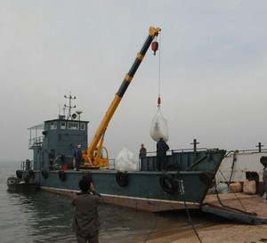 พับ<span class=keywords><strong>Yacht</strong></span> Deckพอร์ตJIB Crane Hydraulic Power Craneสำหรับยก