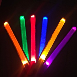 Gelang LED olahraga visibilitas tinggi gelang Flash keselamatan tahan keringat untuk pita pukulan berkilau lari dengan pita jepret - Product Image 2